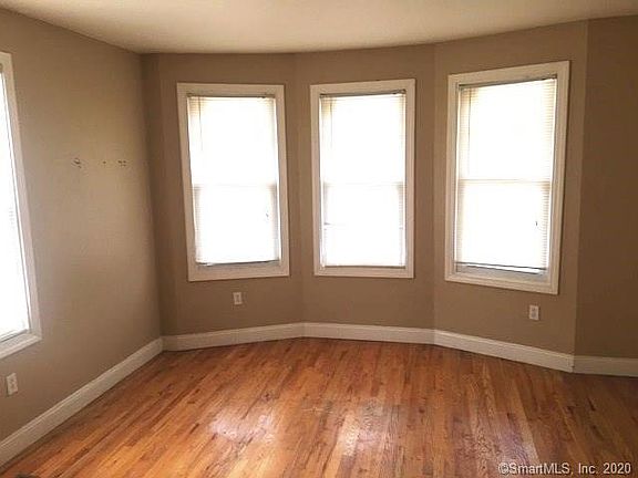 5th image of 1 Woodlawn Ave