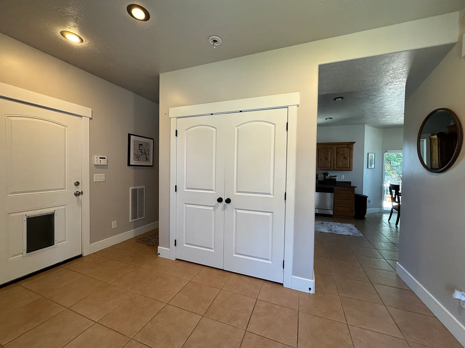 4 bed, 3.5 bath, 3263 sqft, $6,000 — Photo 4