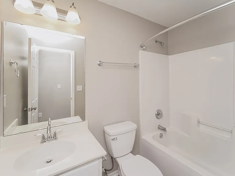 5221 Valcourt Rd — Photo 15