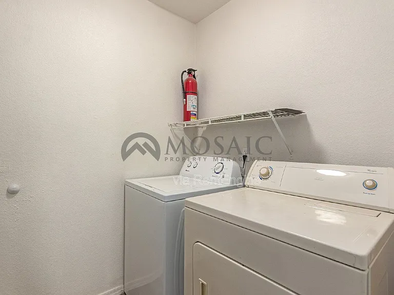 15667 W Port Au Prince Ln — Photo 23