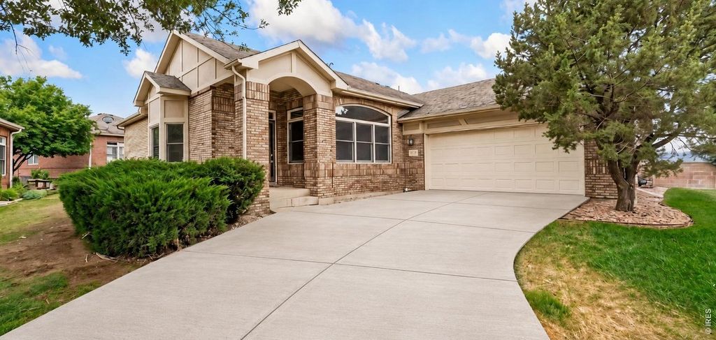 5179 Torrey Pines Ct