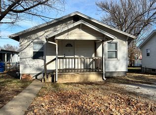 1211 W Thoman St, Springfield, MO 65803