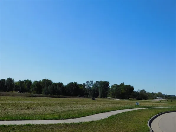 1708 Welter Dr, Prairie Du Chien, WI 53821