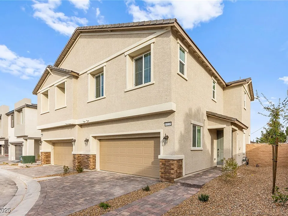 10146 Gabby Glen St
