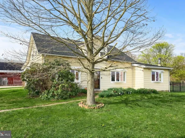 4357 List Rd, Red Lion, PA 17356