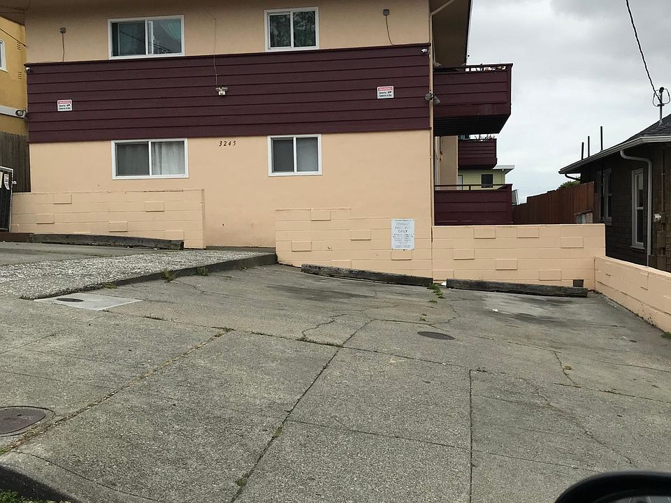 3245 Prentess Street