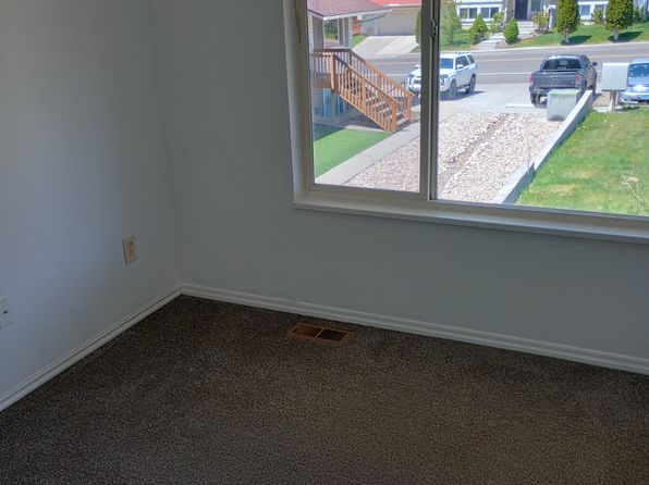 817 W Sage St APT 2, Elko, NV 89801