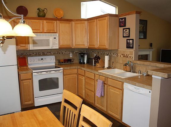 5th image of 2732 Riverbend Dr
