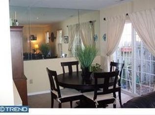 126 Kettlebrook Dr, Mount Laurel, NJ 08054