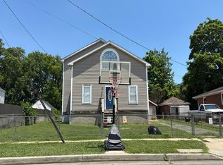 978 Martin Rd, Baltimore, MD 21221