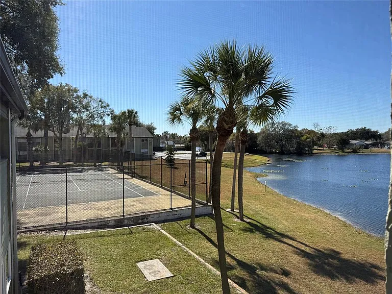 914 Lake Destiny Rd #F — Photo 17