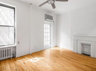 156 E 64th St APT 4R, New York, NY 10065
