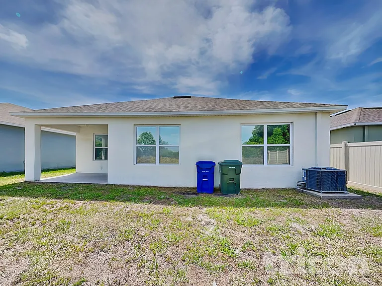 5765 Arlington River Dr — Photo 15