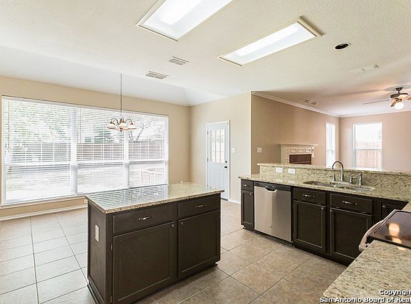 2nd image of 5859 Creekway