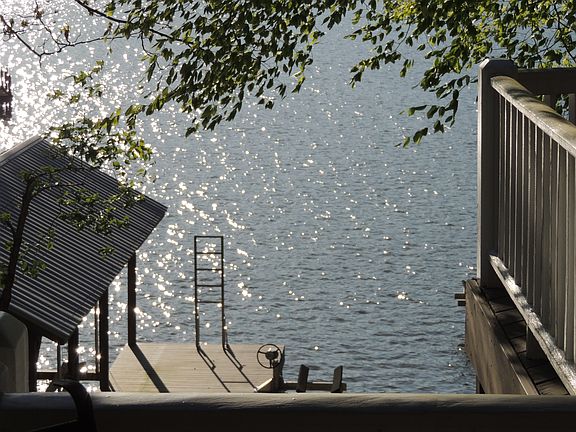 5th image of 295 Lake Hill Dr