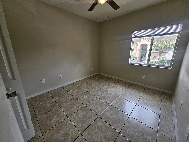 13216 Villa Vista Dr #201 — Photo 16
