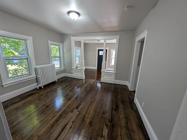 123 E Water St — Photo 5