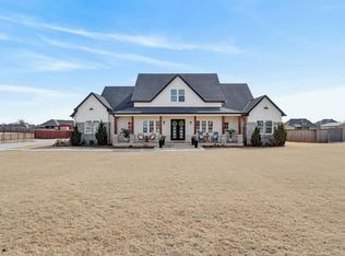 12716 SW 53rd St, Mustang, OK 73064