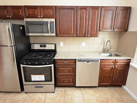 5th image of 2029 S 9th St #A