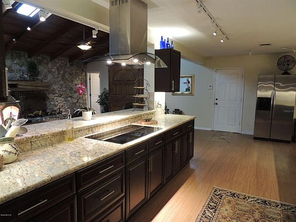5th image of 4851 NE 190th Ave