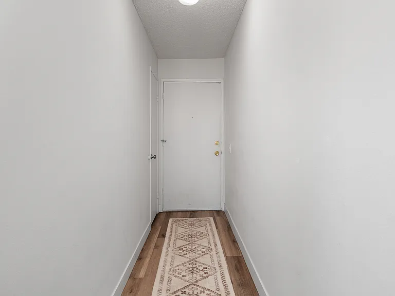 2514 Clairemont Dr #205 — Photo 15