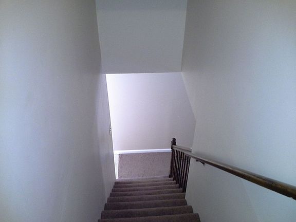 4th image of 121-137 1st St #133