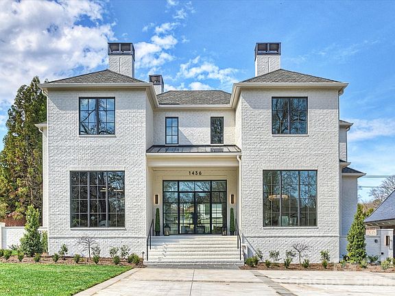 4th image of 1436 Queens Rd W