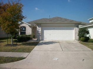 9527 Summer Laurel Ln, Houston, TX 77088