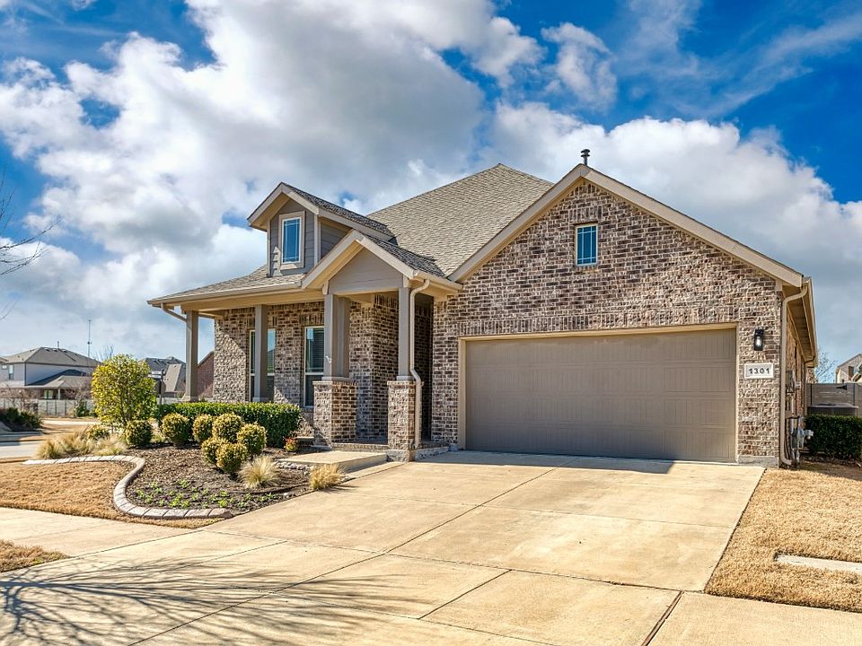 1st image of 1301 Canary Ln