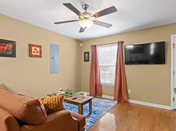 222 Elmwood Dr #Id1043555p, Chattanooga, TN 37411