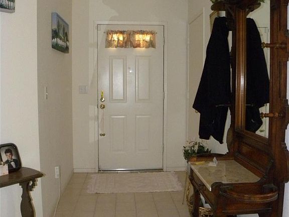 3rd image of 838 Youngsdale Dr