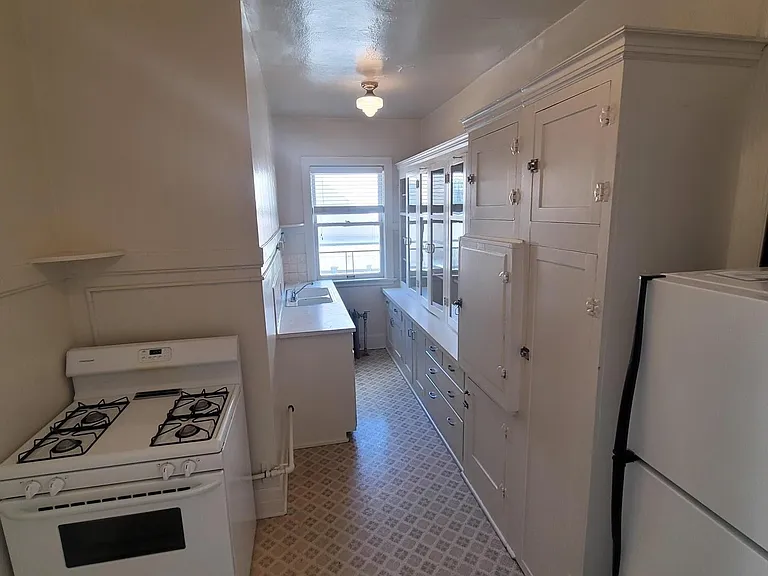 1214 W Sprague Ave #25 — Photo 1