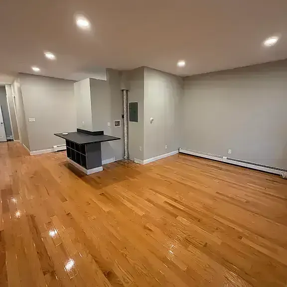 604 Chapel St #6 — Photo 2