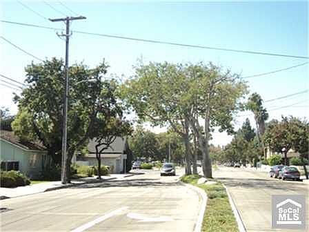 4th image of 11461 Stanford Ave