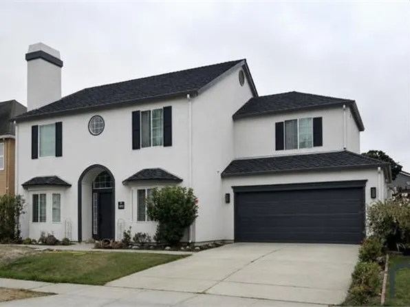 1975 Princeton Ct, Salinas, CA 93906