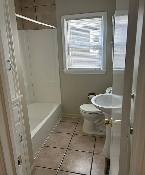 1504 E 49th Pl — Photo 10