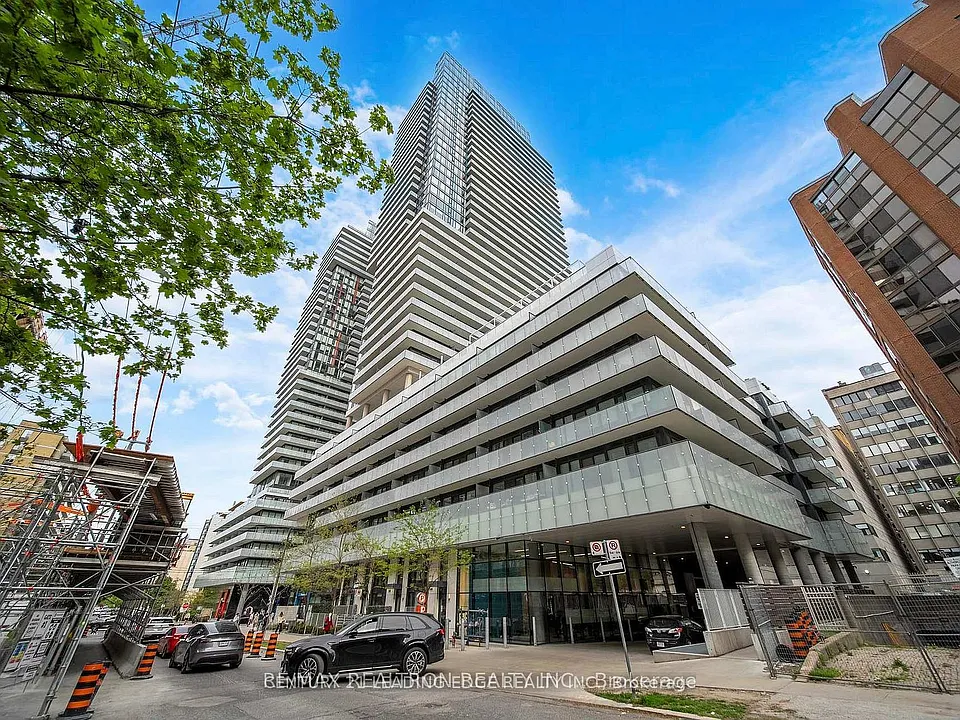 161 Roehampton Ave #603
