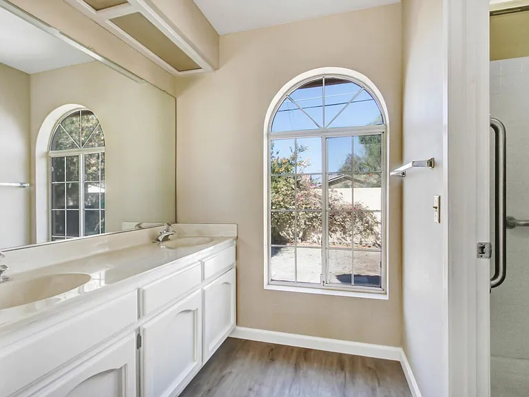 43580 Texas Ave — Photo 17