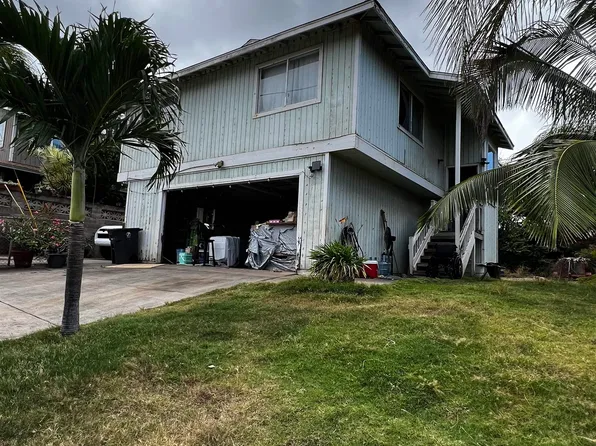 896 Hoomau St, Wailuku, HI 96793
