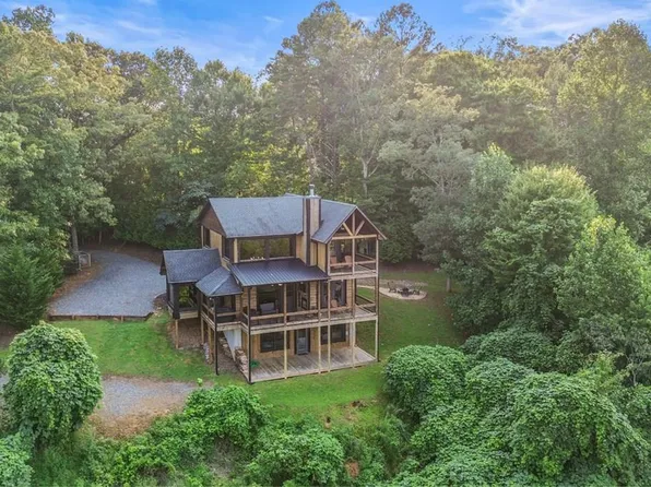 231 Kyle Rd, Blue Ridge, GA 30513