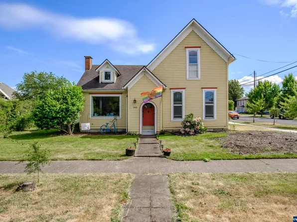 389 Monmouth St, Independence, OR 97351