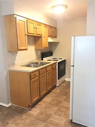 1st image of 16 Koehler Ave APT 3