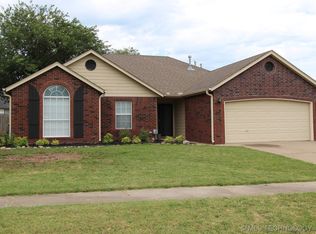 10807 E 118th St N, Collinsville, OK 74021