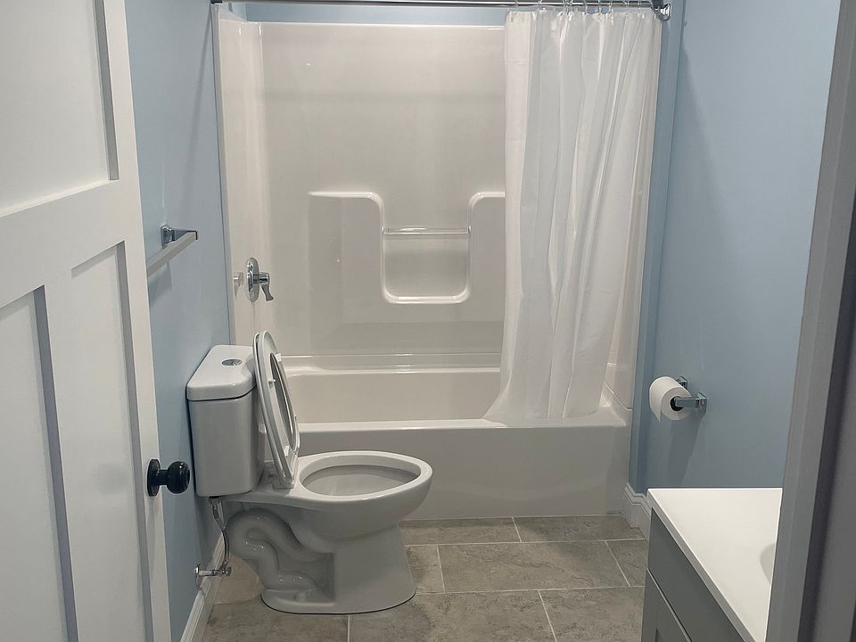 2nd image of 8 Browns Ct #1