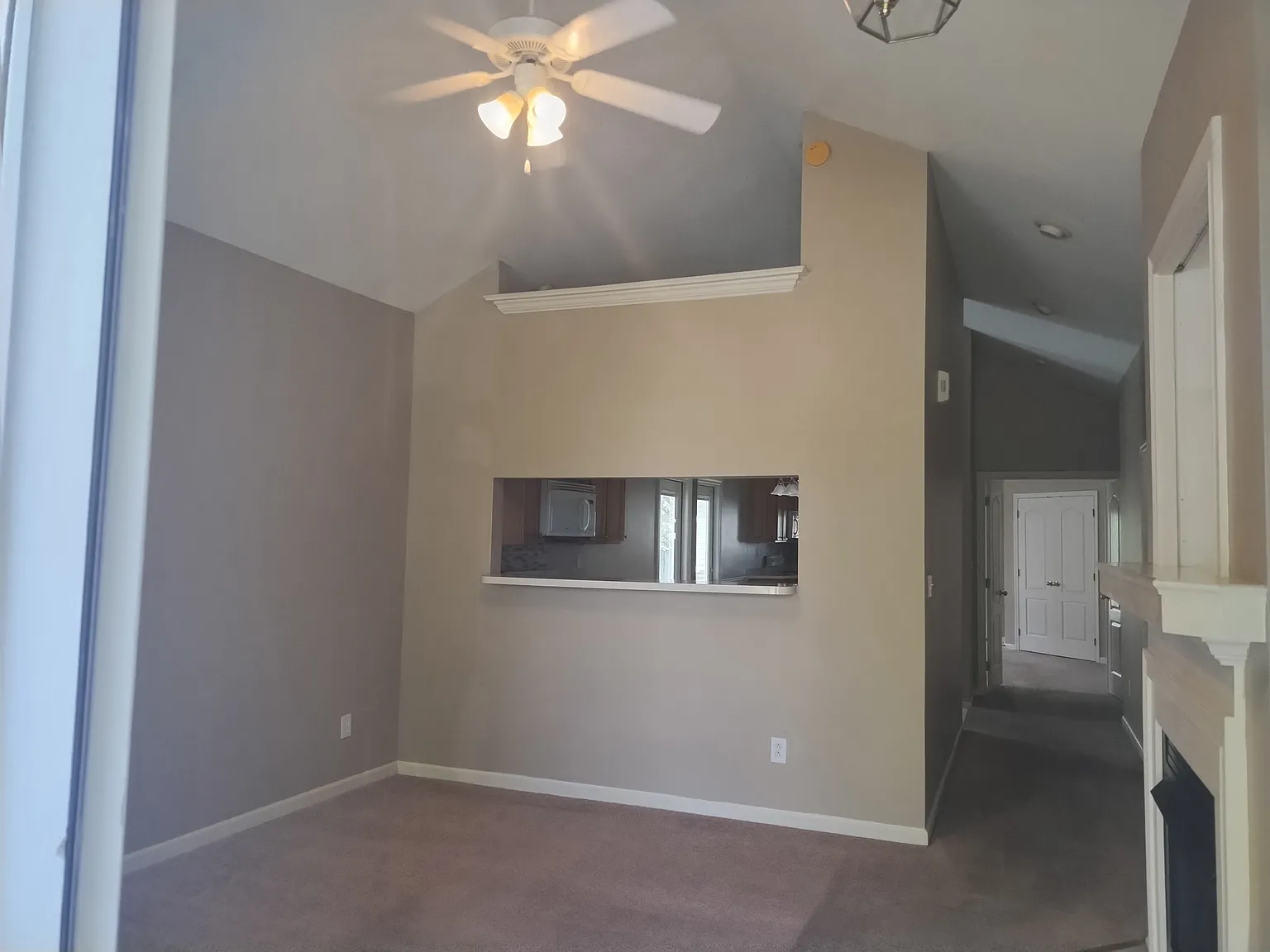 3 bed, 1325 sqft, $1,750 — Photo 3