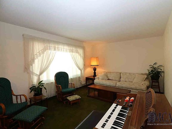 5th image of 6382 Centennial Dr
