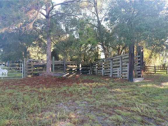 5th image of 9633 NW 144th Trl