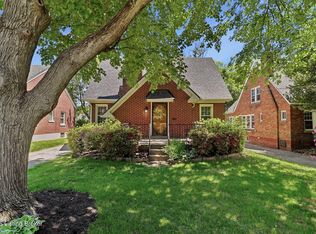 4625 Southcrest Dr, Louisville, KY 40215