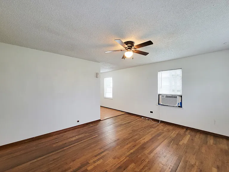 409 N Parrish St — Photo 5