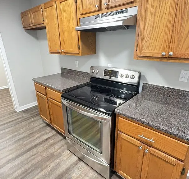 1732 Colebrook Ave — Photo 5